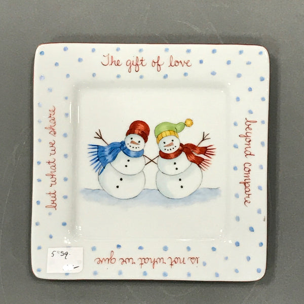 6906 GIFT OF LOVE  snow couple