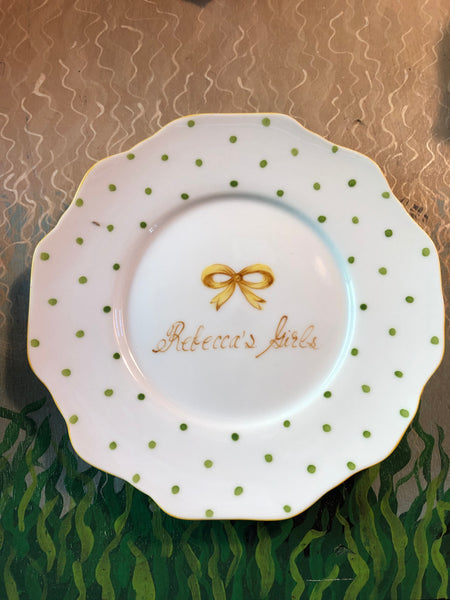 7074 personalized   bow and dot plate